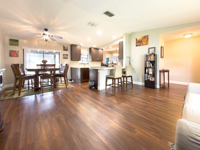 4941 SW 10th St, Margate, FL 33068