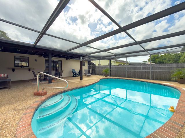 4941 SW 10th St, Margate, FL 33068