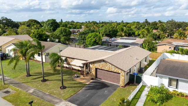 4941 SW 10th St, Margate, FL 33068