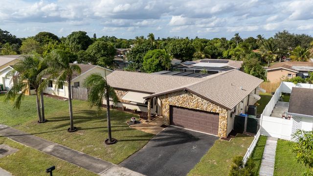 4941 SW 10th St, Margate, FL 33068