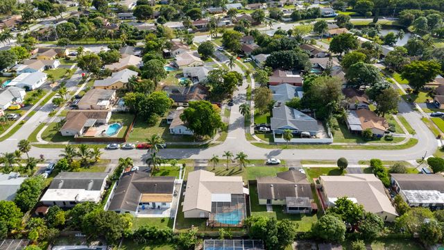 4941 SW 10th St, Margate, FL 33068