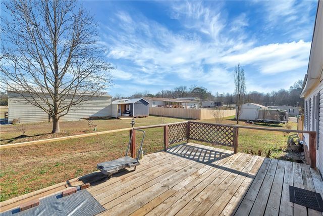 109 Moon Lane, Westminster, SC 29693