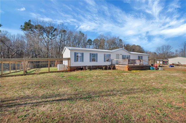 109 Moon Lane, Westminster, SC 29693