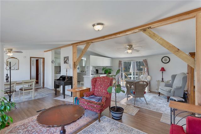 109 Moon Lane, Westminster, SC 29693