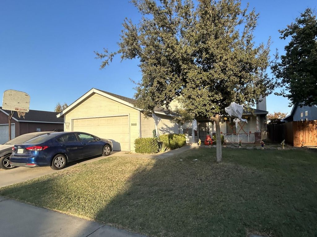 9840 Douglas Ave, Delhi, CA 95315