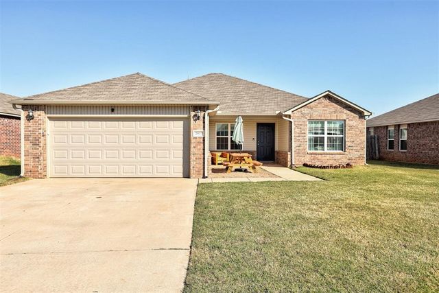 2017 W Autumn Way, Mustang, OK 73064