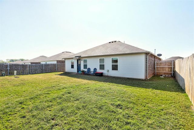 2017 W Autumn Way, Mustang, OK 73064