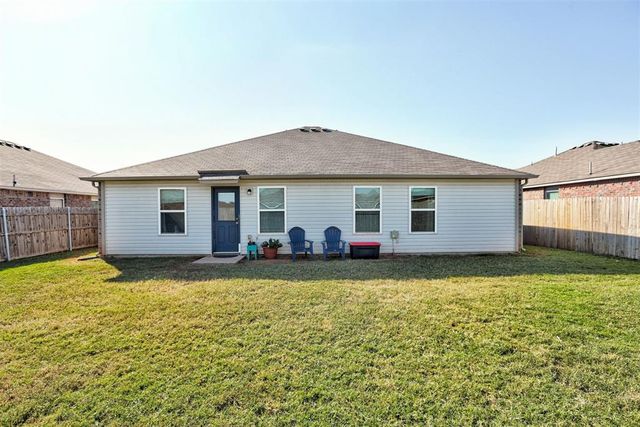 2017 W Autumn Way, Mustang, OK 73064