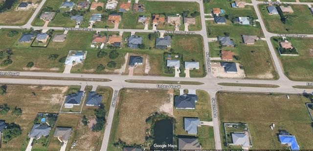 2211 EMBERS PARKWAY W, Cape Coral, FL 33993