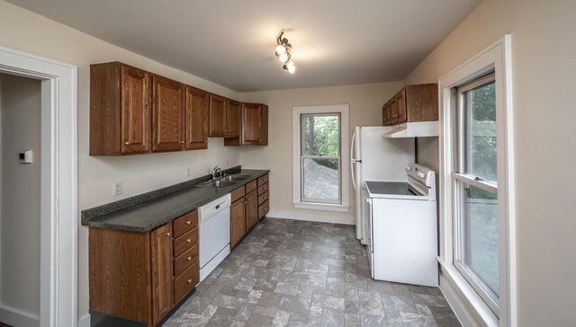 711 2nd Street W, Northfield, MN 55057