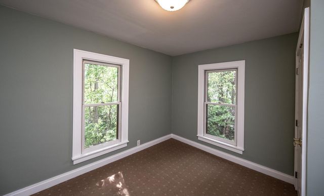 711 2nd Street W, Northfield, MN 55057