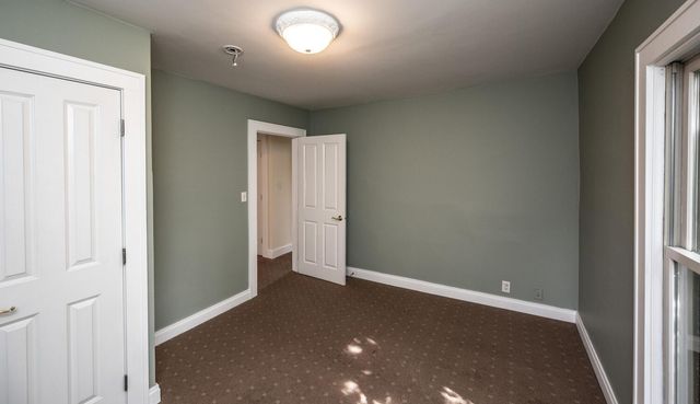 711 2nd Street W, Northfield, MN 55057
