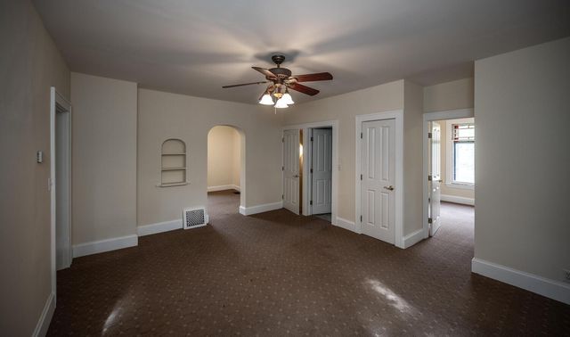 711 2nd Street W, Northfield, MN 55057