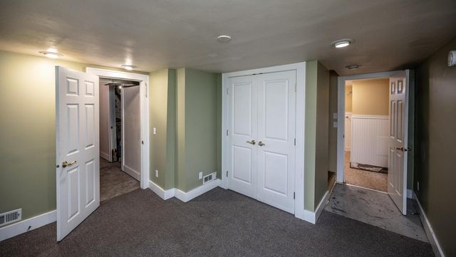 711 2nd Street W, Northfield, MN 55057