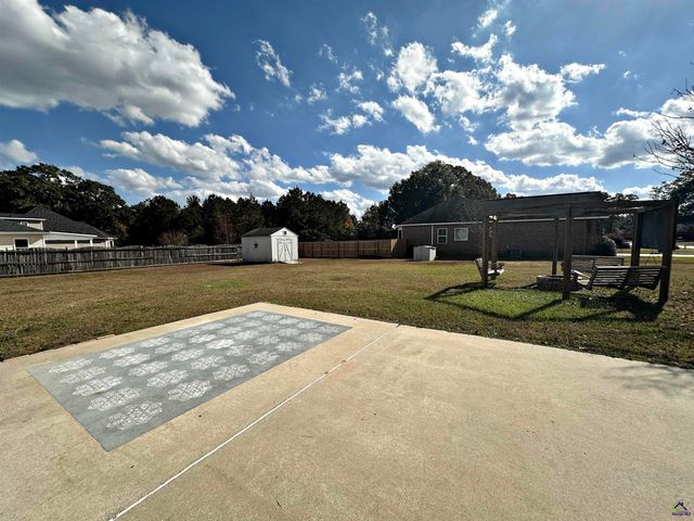 308 Piedmont Lane, Bonaire, GA 31005