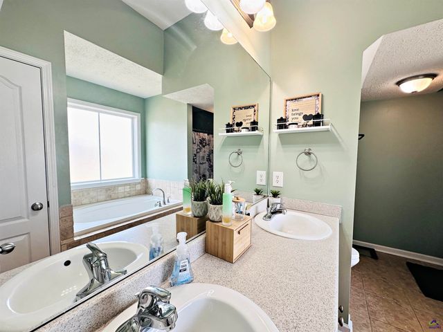 308 Piedmont Lane, Bonaire, GA 31005