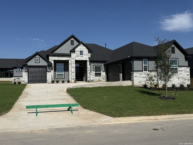 537 Poe Parkway, Castroville, TX 78009