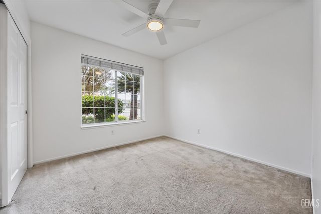 13912 Las Entradas, Bakersfield, CA 93314