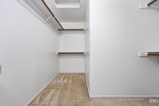 13912 Las Entradas, Bakersfield, CA 93314