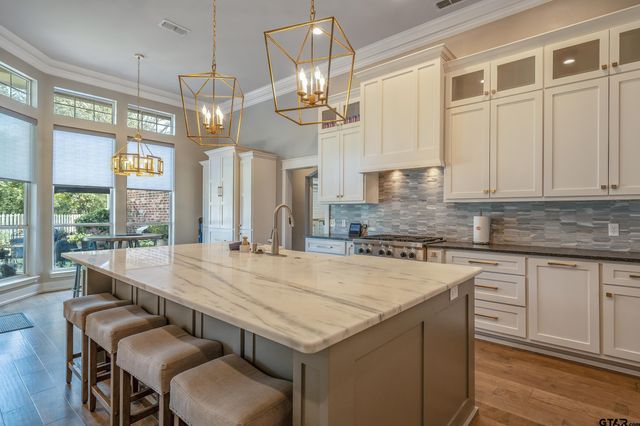 7507 Pecan Hill Cv, Tyler, TX 75703