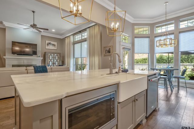 7507 Pecan Hill Cv, Tyler, TX 75703