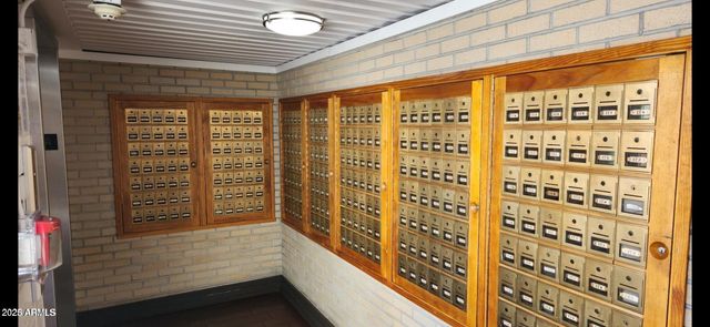 4750 N CENTRAL Avenue L8, Phoenix, AZ 85012