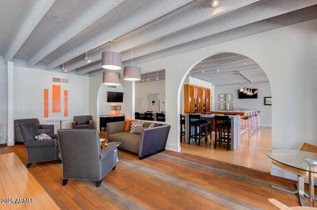 4750 N CENTRAL Avenue L8, Phoenix, AZ 85012