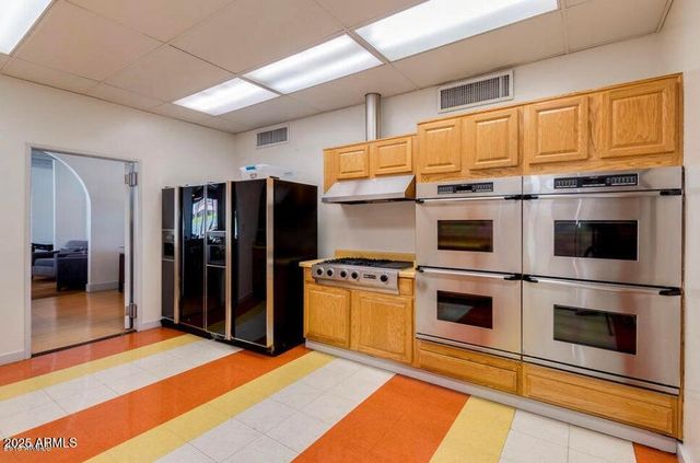 4750 N CENTRAL Avenue L8, Phoenix, AZ 85012