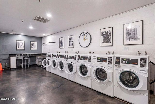 4750 N CENTRAL Avenue L8, Phoenix, AZ 85012