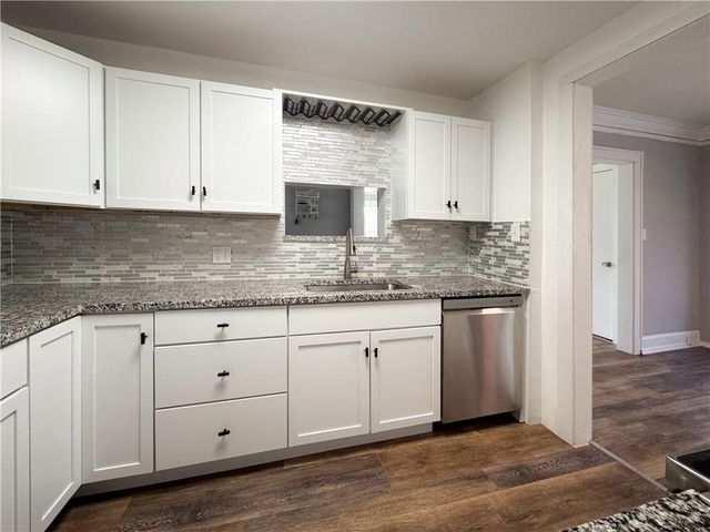 4144 NE Winn Road, Kansas City, MO 64117