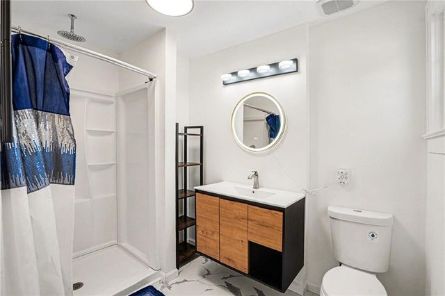 4144 NE Winn Road, Kansas City, MO 64117