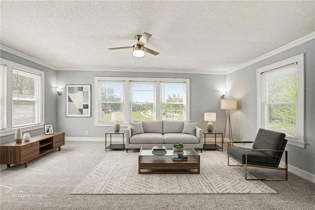 4144 NE Winn Road, Kansas City, MO 64117