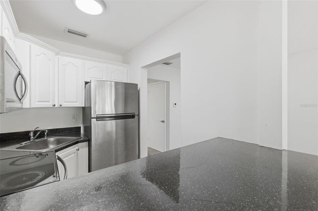 1257 DREW STREET 14, Clearwater, FL 33755