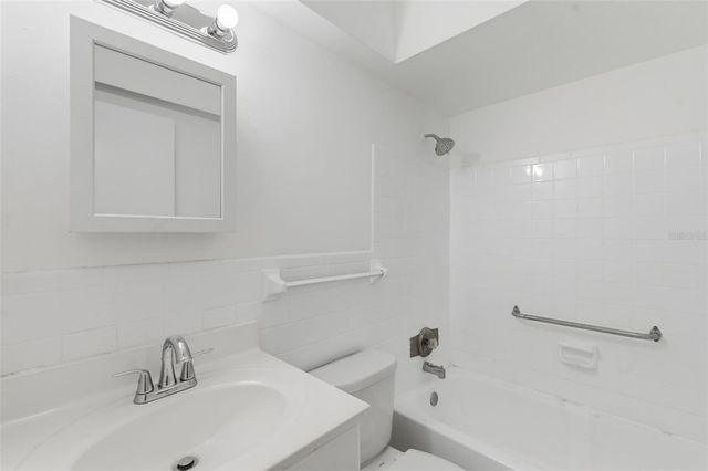 1257 DREW STREET 14, Clearwater, FL 33755