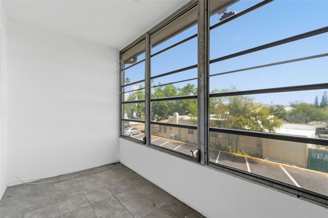 1257 DREW STREET 14, Clearwater, FL 33755