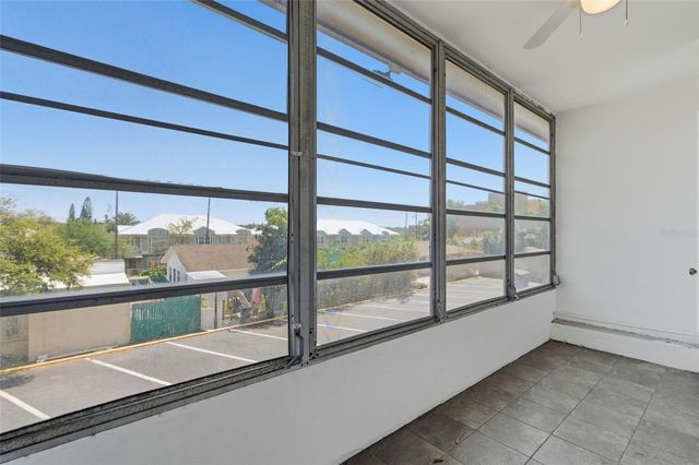 1257 DREW STREET 14, Clearwater, FL 33755