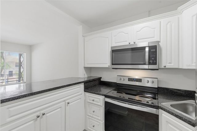 1257 DREW STREET 14, Clearwater, FL 33755