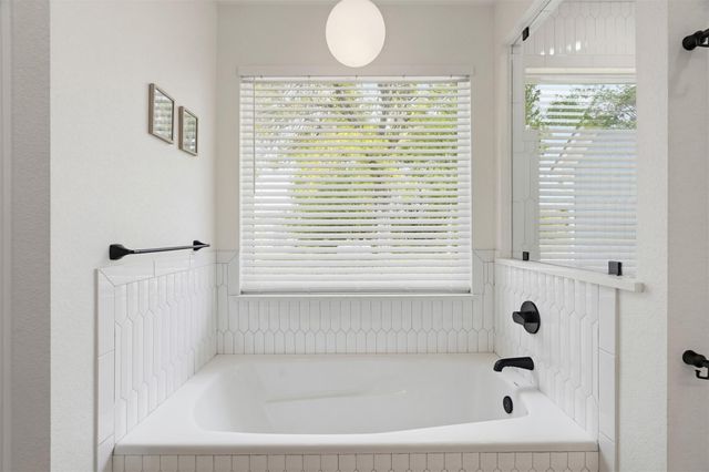 1680 County Road 302, Rockdale, TX 76567