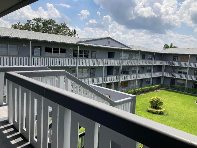 156 Suffolk D 156, Boca Raton, FL 33434