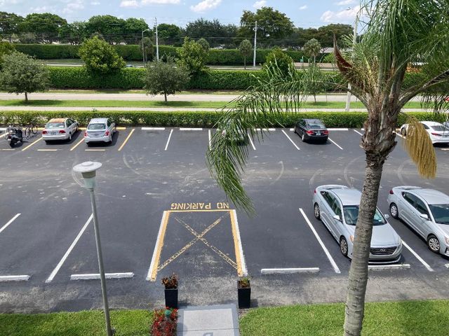 156 Suffolk D 156, Boca Raton, FL 33434