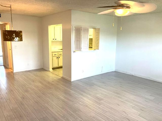 156 Suffolk D 156, Boca Raton, FL 33434