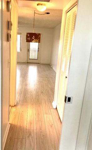 156 Suffolk D 156, Boca Raton, FL 33434