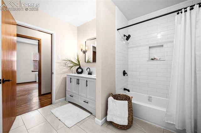 324 W Grant Avenue, Pueblo, CO 81004