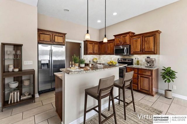 10619 Hillcrest Drive, La Vista, NE 68128