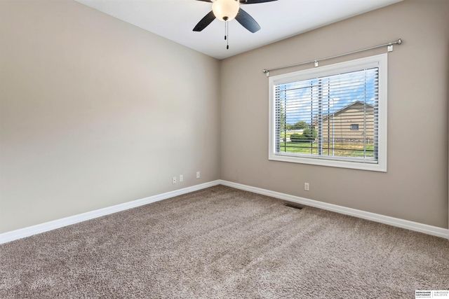 10619 Hillcrest Drive, La Vista, NE 68128