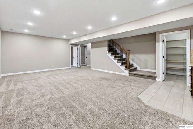 10619 Hillcrest Drive, La Vista, NE 68128