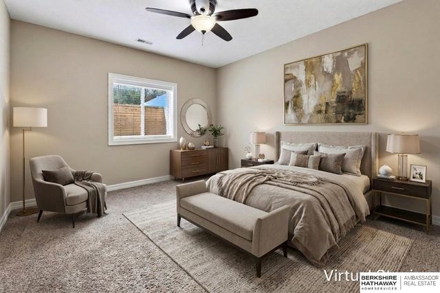 10619 Hillcrest Drive, La Vista, NE 68128
