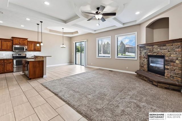 10619 Hillcrest Drive, La Vista, NE 68128