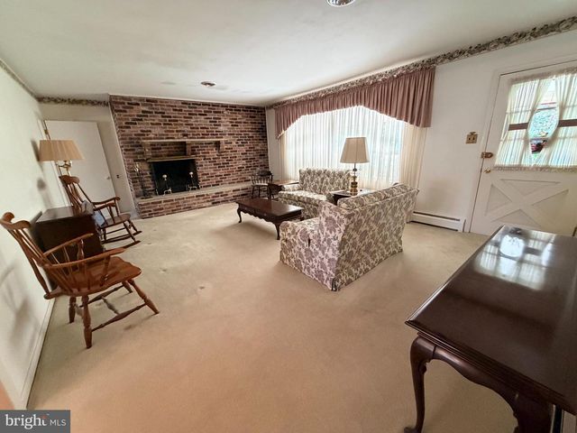 312 MOUNT ALVERNO RD, Media, PA 19063