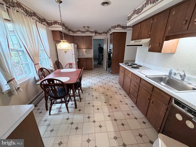 312 MOUNT ALVERNO RD, Media, PA 19063